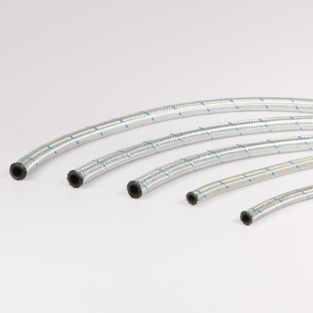 Rubber met textiel en staaldraad omvlechting